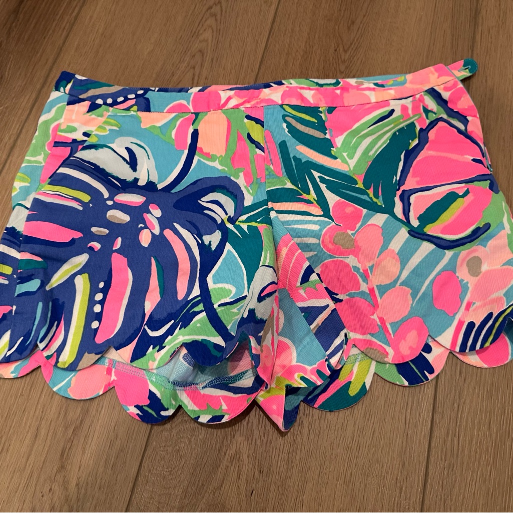 Lilly Pulitzer Pink Blue Green Floral Scalloped Shorts